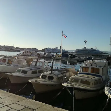 Studio Apartman Gazzo Appartamento *